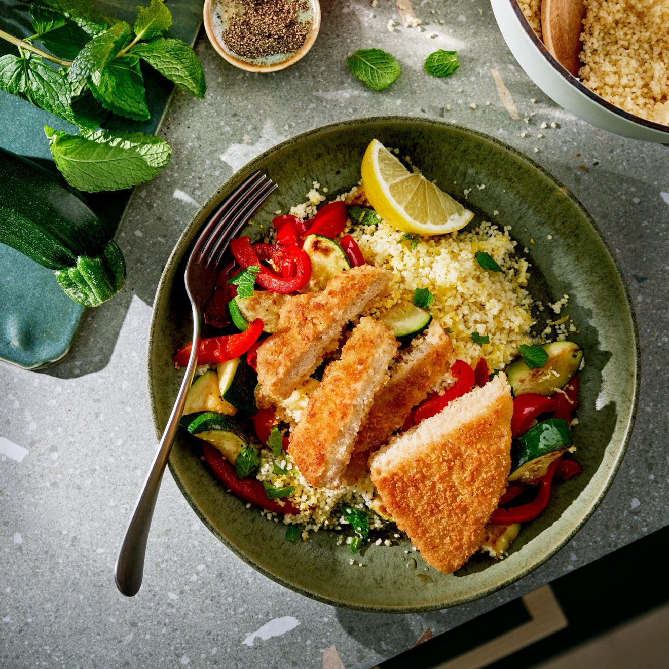 Citroen Couscous met Gebraden Groentes en Vegan Schnitzel