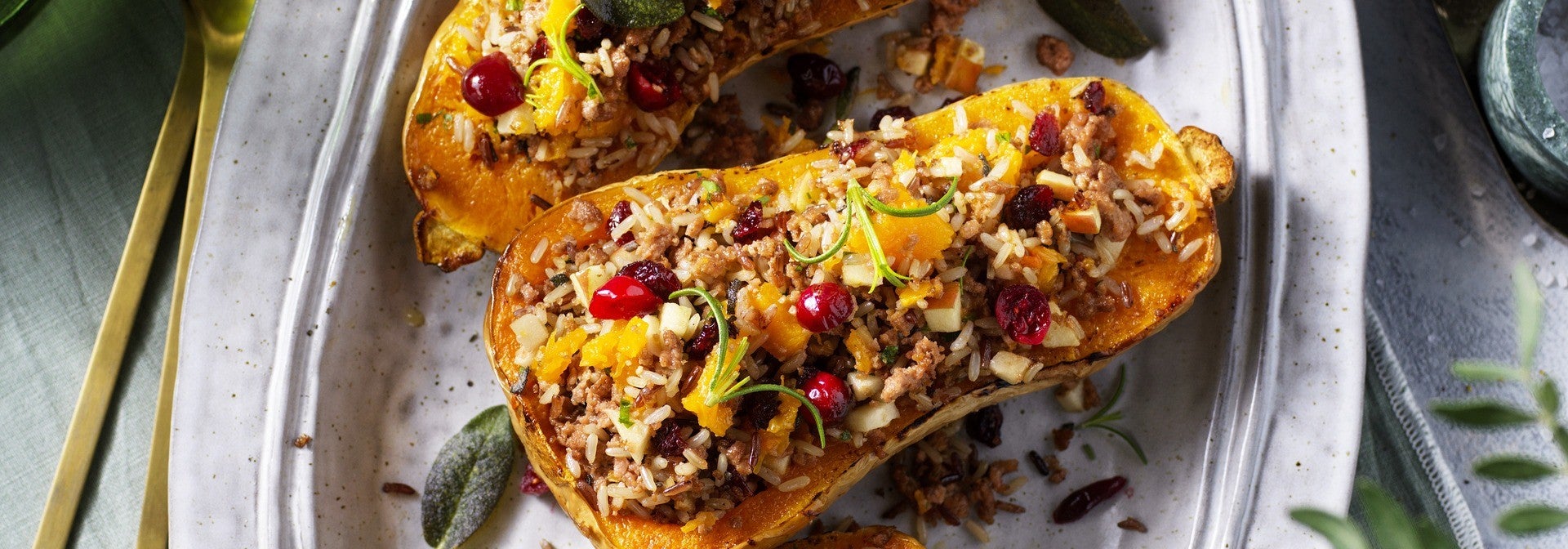 Gevulde Butternut Pompoen Met Vegan Gehakt