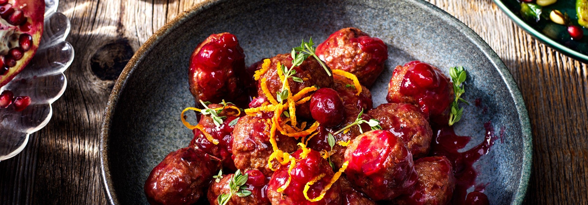 Vega balletjes met cranberrysaus
