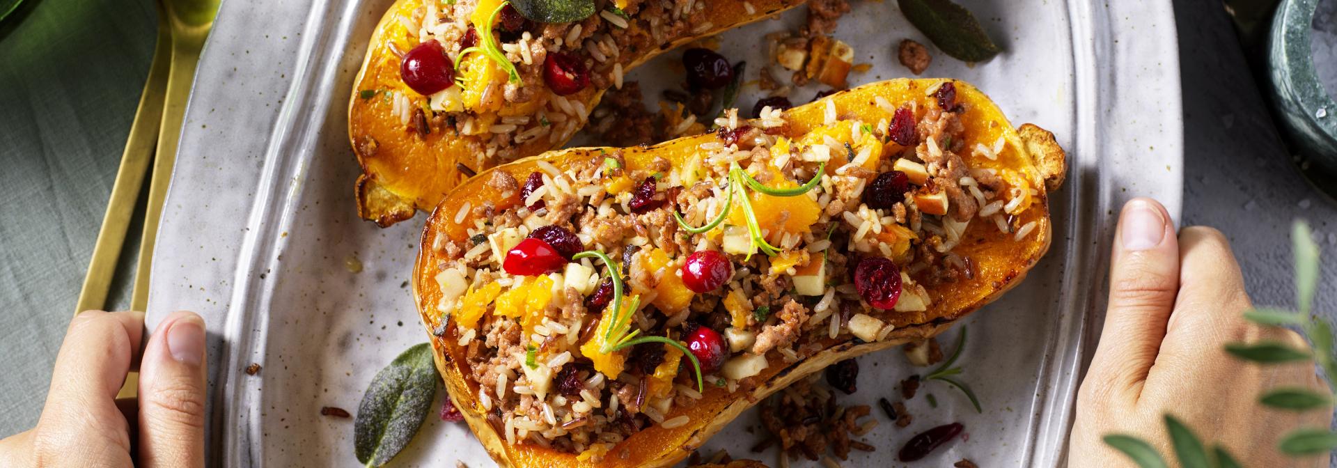Gevulde Butternut Pompoen Met Vegan Gehakt (handen)