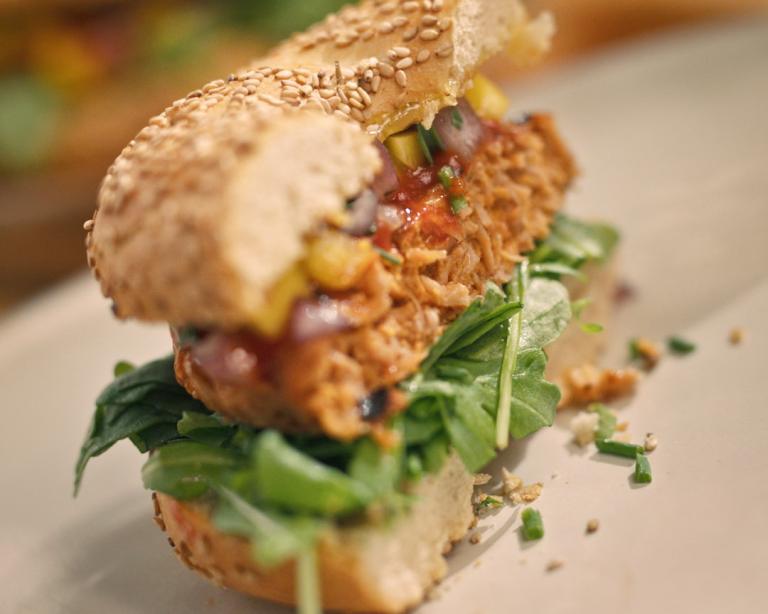 Sensational Burger American Style in Bagel